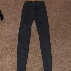 Skinny jeans
